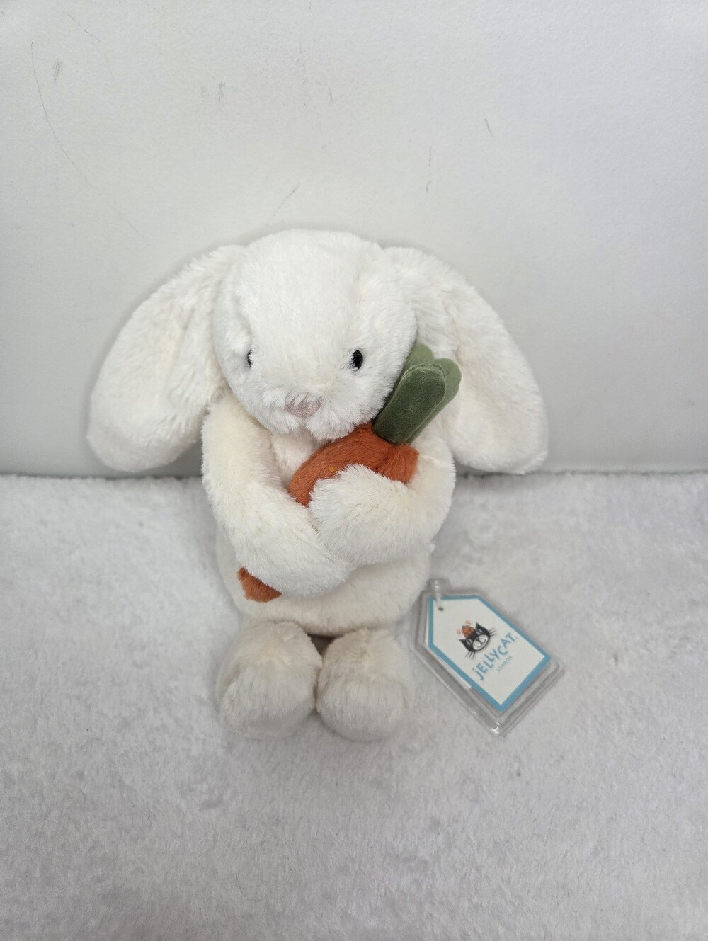 BNWT Jellycat Bashful Bunny With Carrot